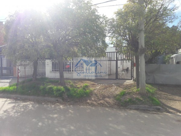 Oportunidad!! Casa y departamento interno